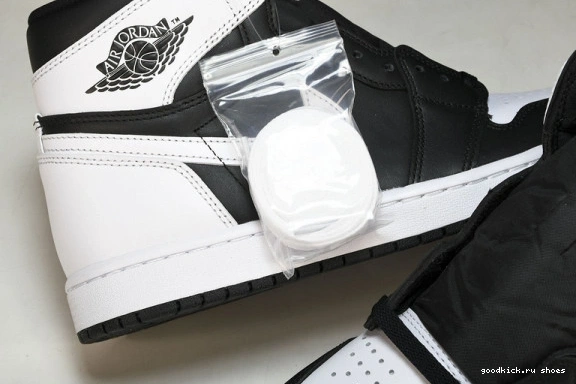 High  DZ5485-010 1  Jordan OG DZ5485-010 White Black Retro 0312